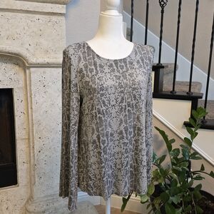 Super Soft Elegant Gray Snake Print Top